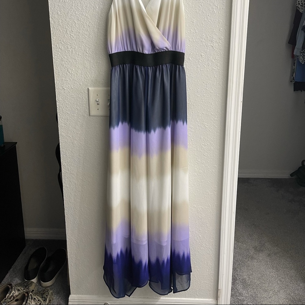 Long Express Dress - Picture 2 of 5